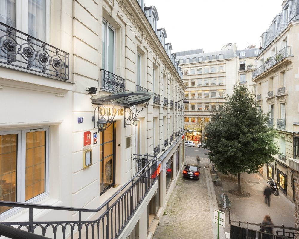 Hotel du Bois Paris *** Hotel by Designer Michel OFFICIAL SITE
